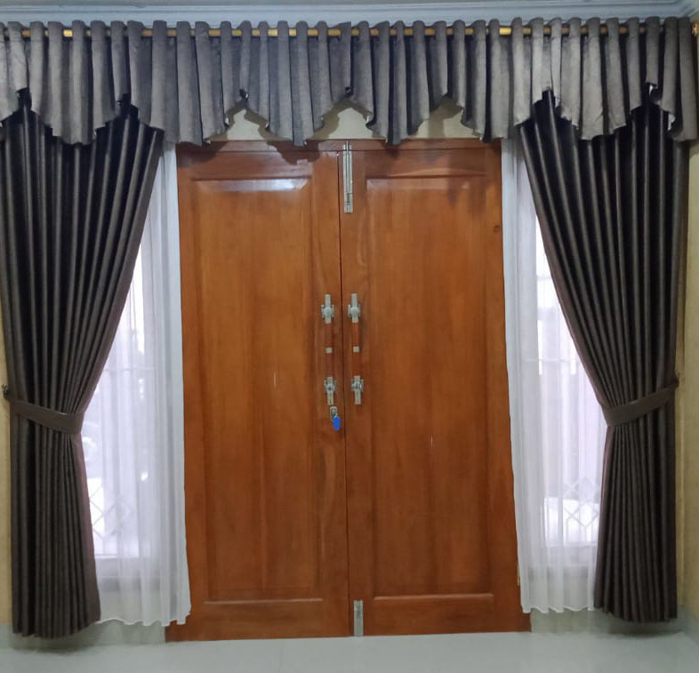Daftar harga gorden roller blind dan roman shade per meter 2026 terbaru untuk interior rumah